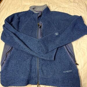 Patagonia light fleece size large